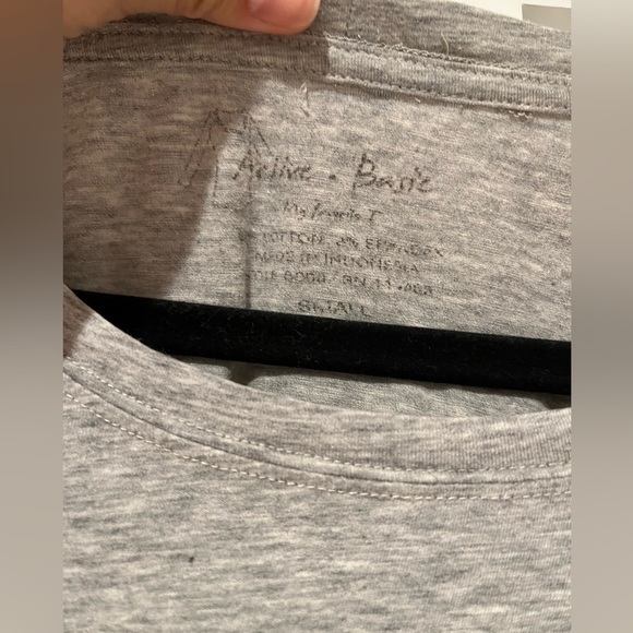 FREE with Purchase Active Basic‎ Grey Long Sleeve Tee - Picture 4 of 4